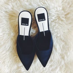 Dolce Vita Shoes - Dolce Vita satin mule pump size 6 Dolce Vita Shoes - Dolce Vita satin mule pump size 6